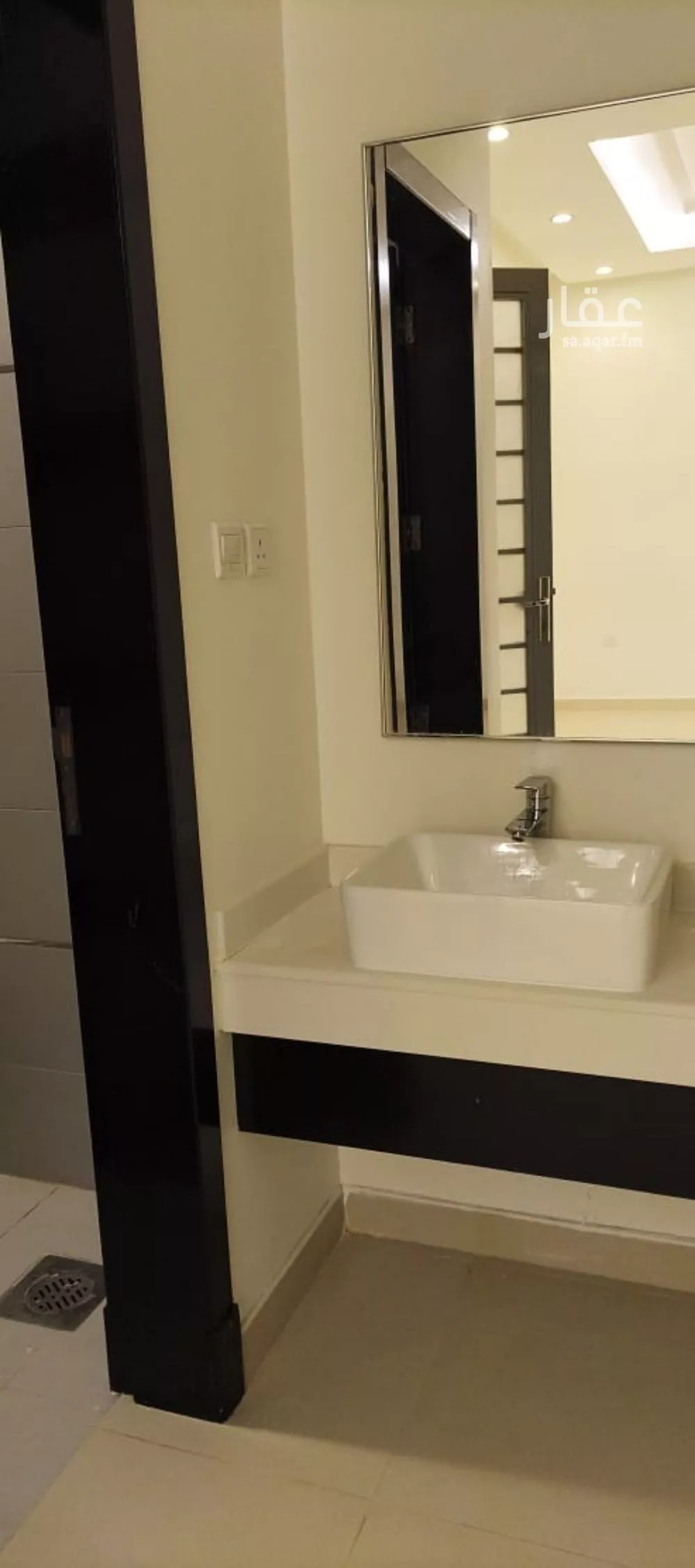 فيلا 6 غرف في العارض 2