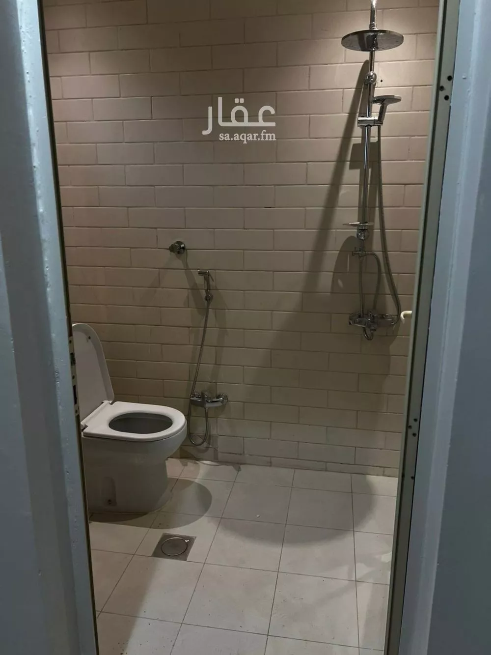 شقة 3 غرف في الملقا 5