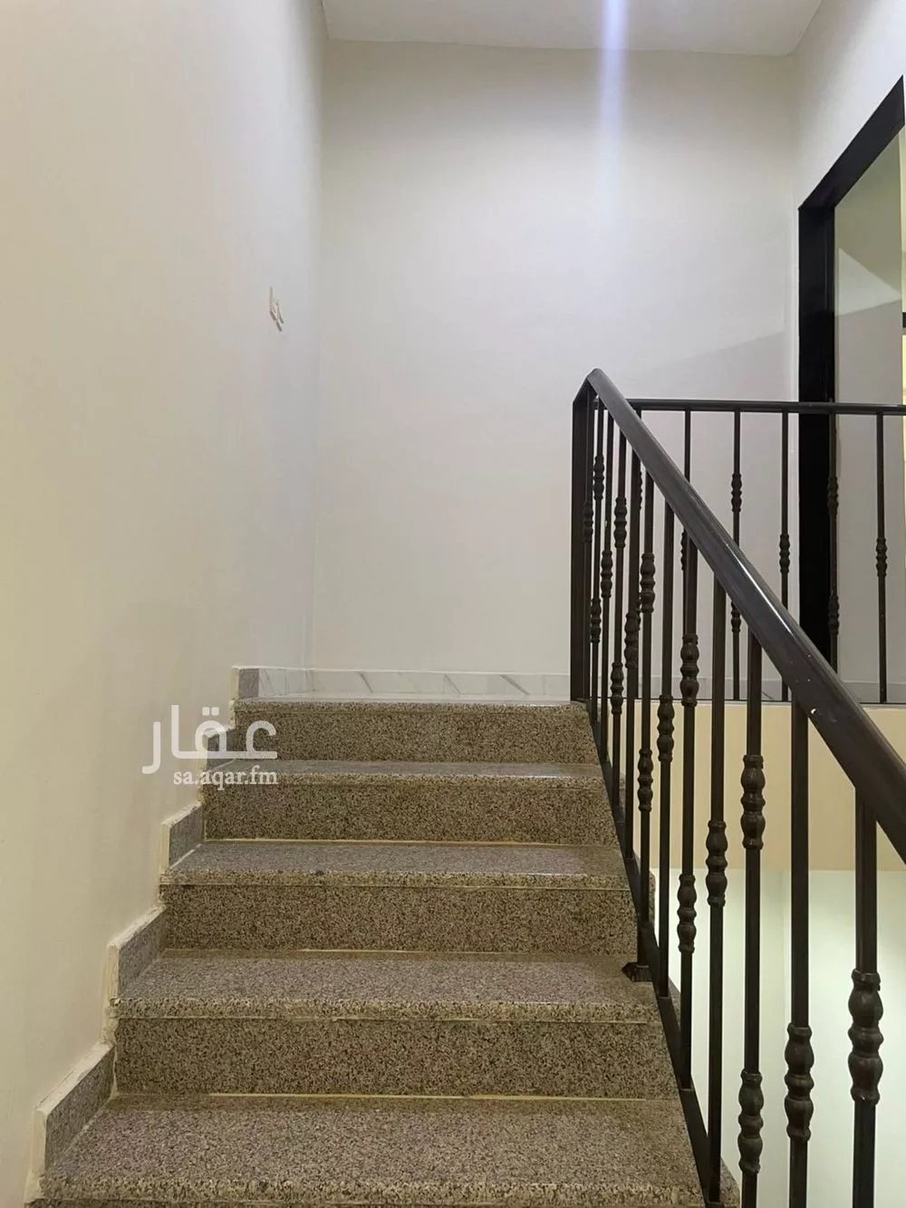 3 bedroom floor in Al Hazm 3