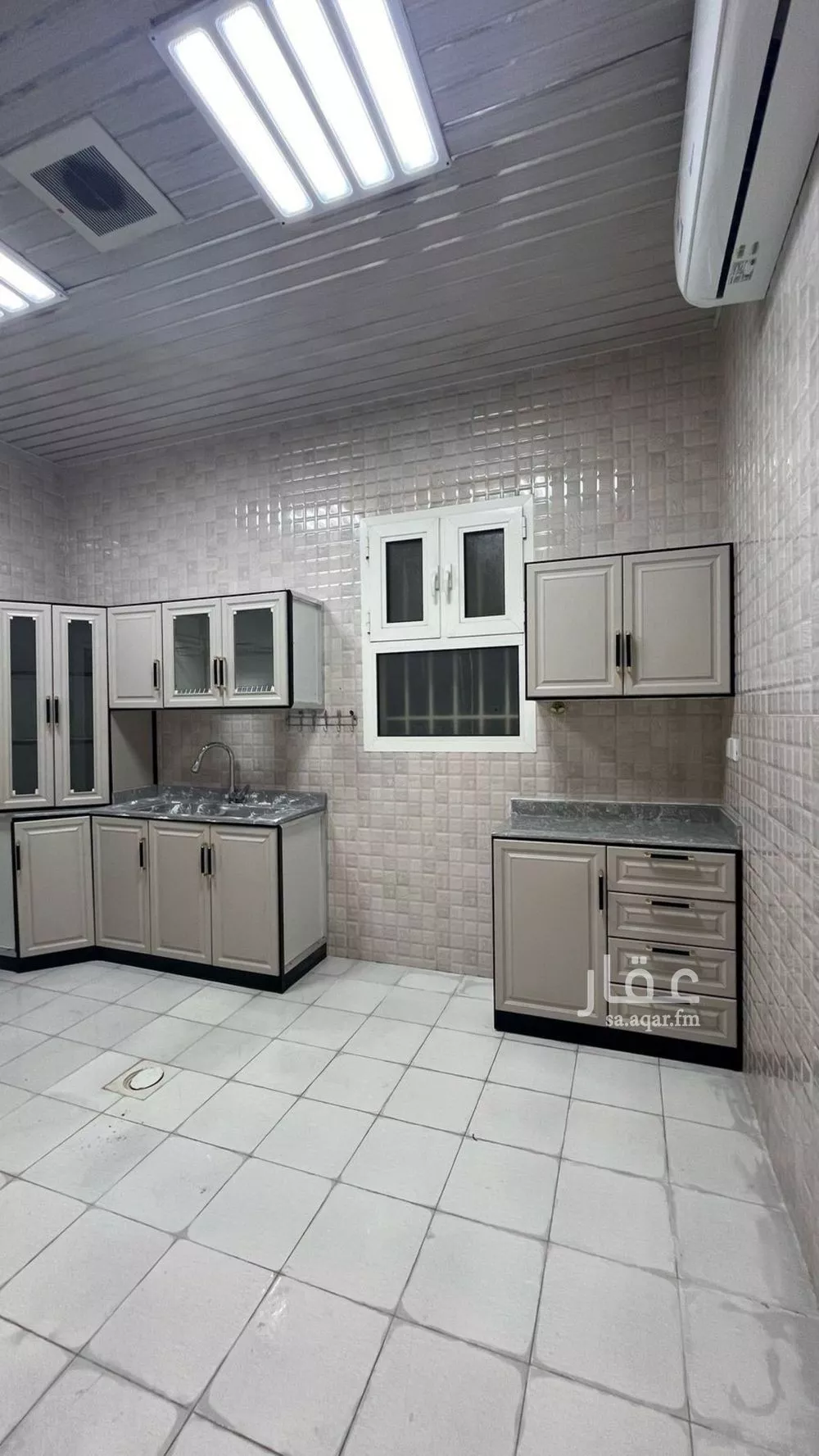 3 bedroom floor in Al Qairawan 3
