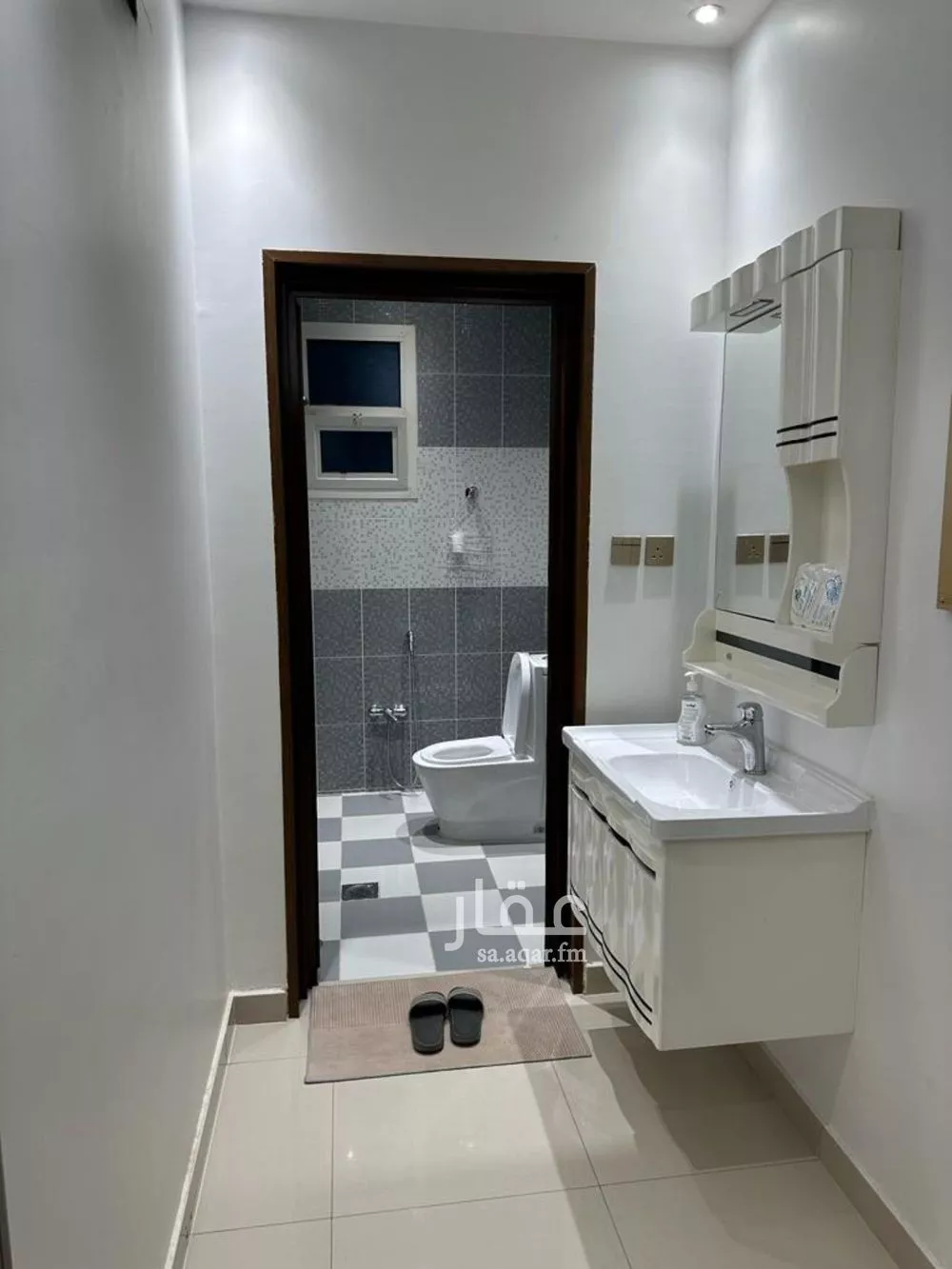 دور 3 غرف في الملقا 4