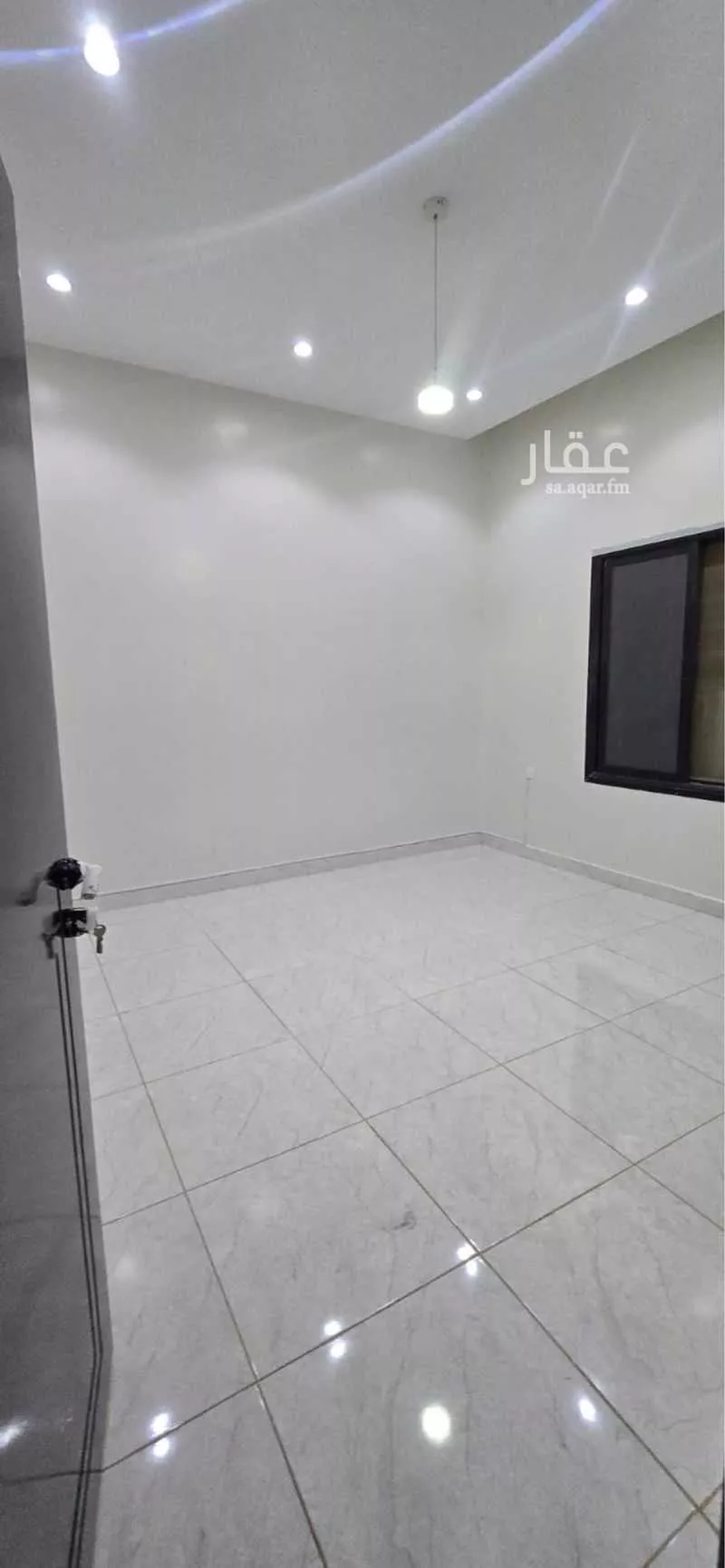 فيلا 10 غرف في الشرق 4