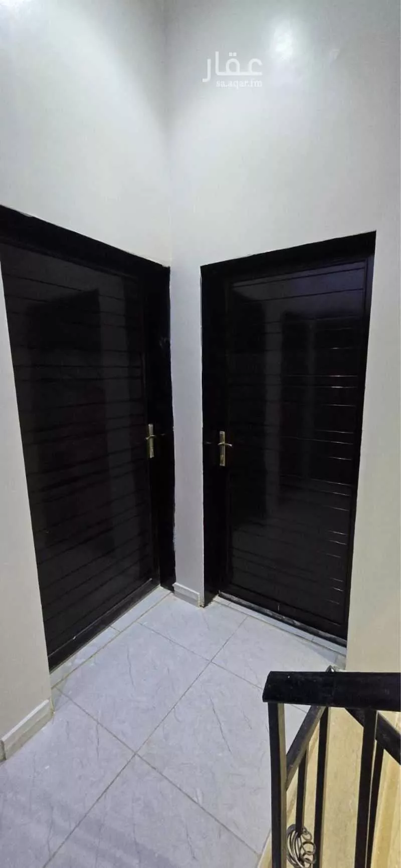 فيلا 10 غرف في الشرق 5