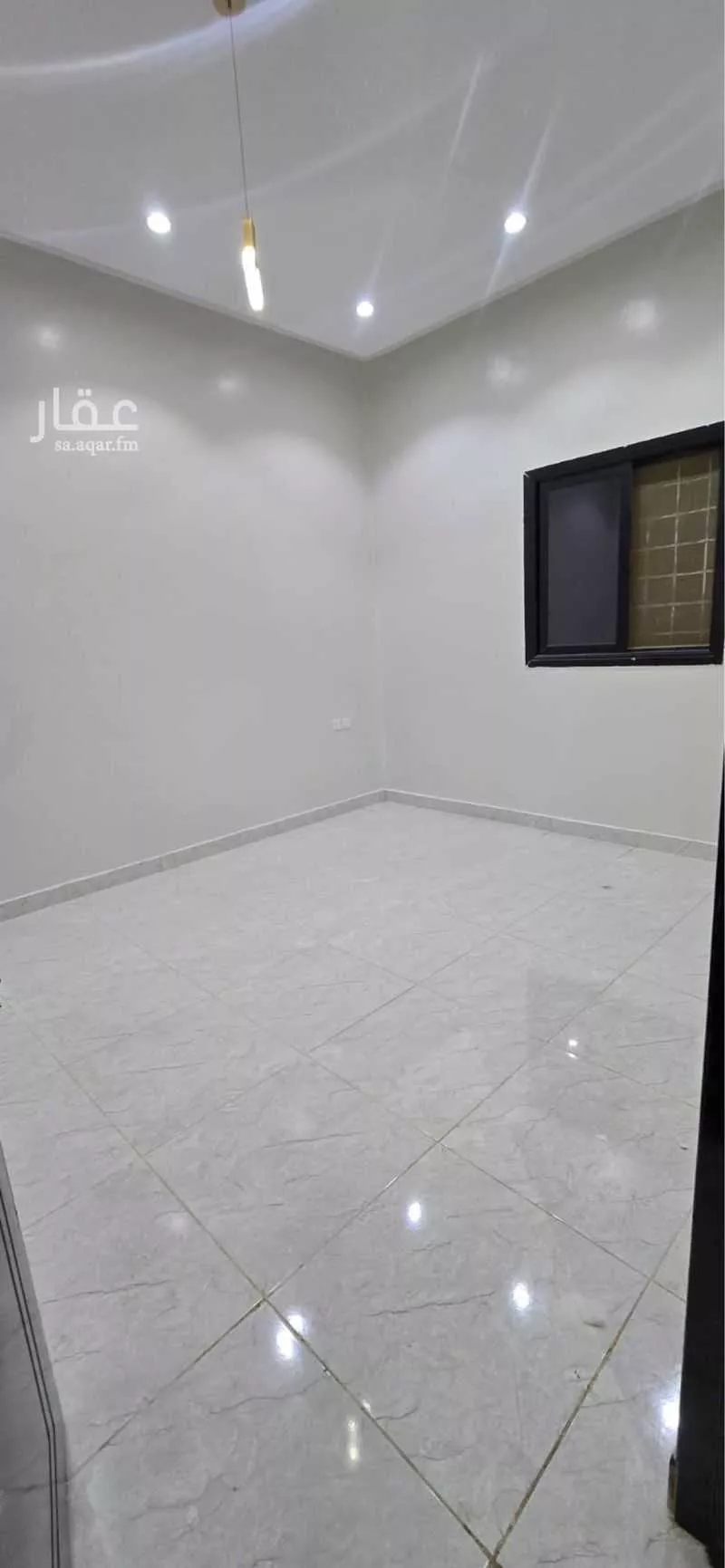 فيلا 10 غرف في الشرق 3