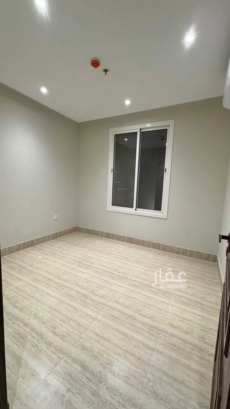 شقة 3 غرف في الحمرا 2