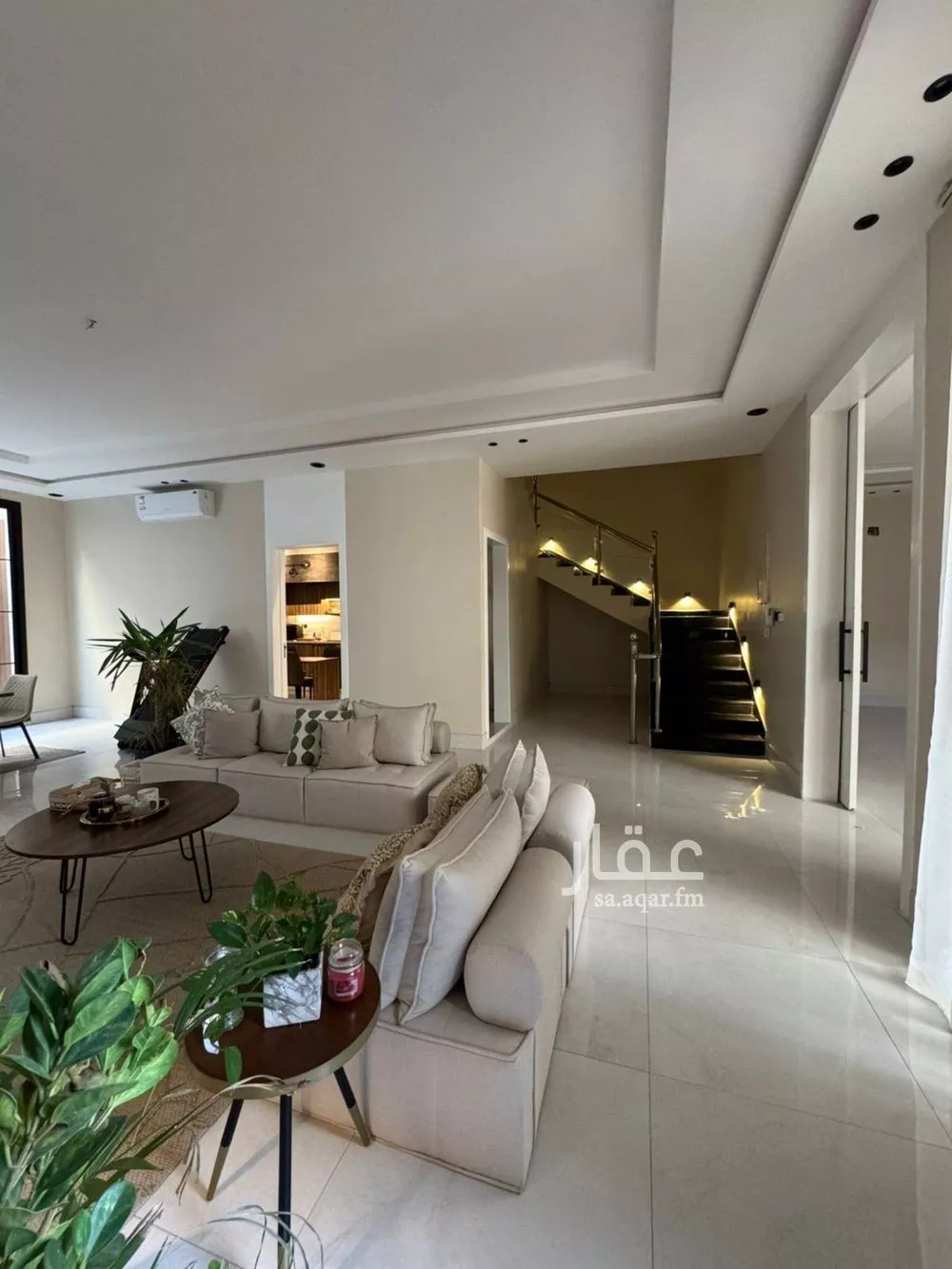 فيلا 5 غرف في الرمال 2