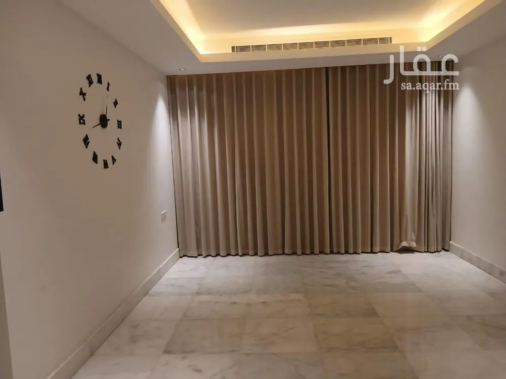 فيلا 6 غرف في العارض 5