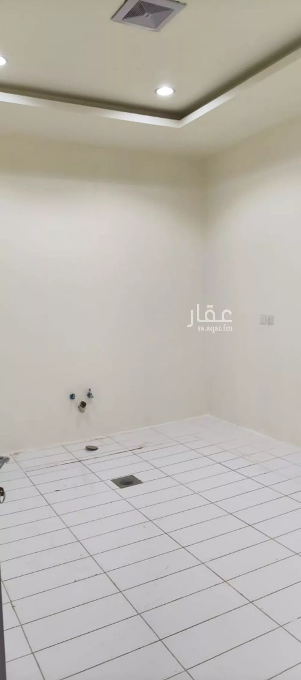 فيلا 6 غرف في العارض 3