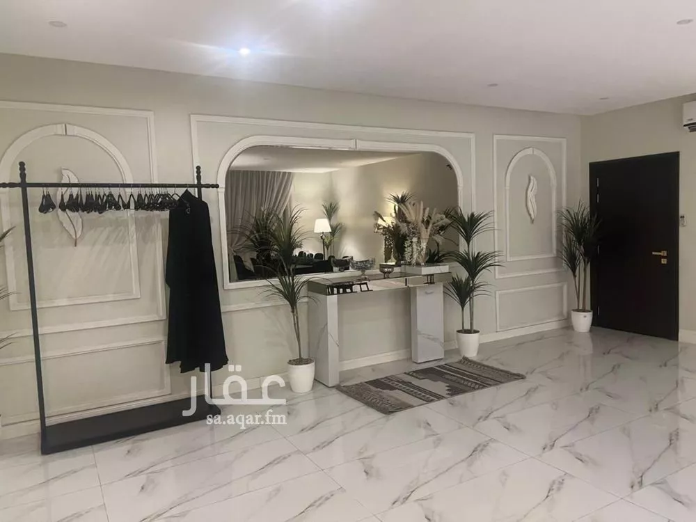 فيلا 8 غرف في الروضة 1