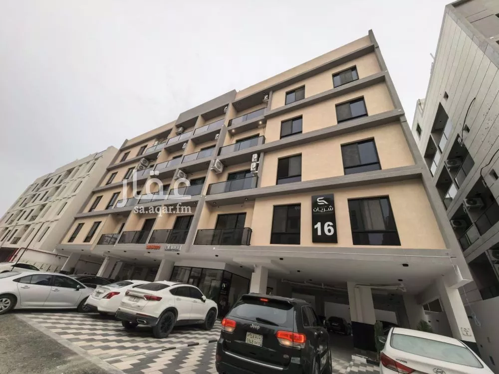 شقة 3 غرف في الحمرا