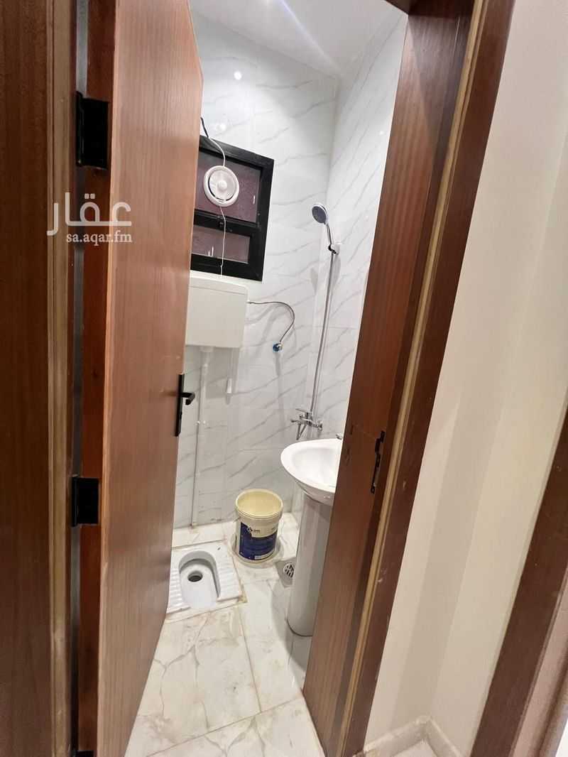 3 bedroom building in Al Shamisy, Riyadh 16