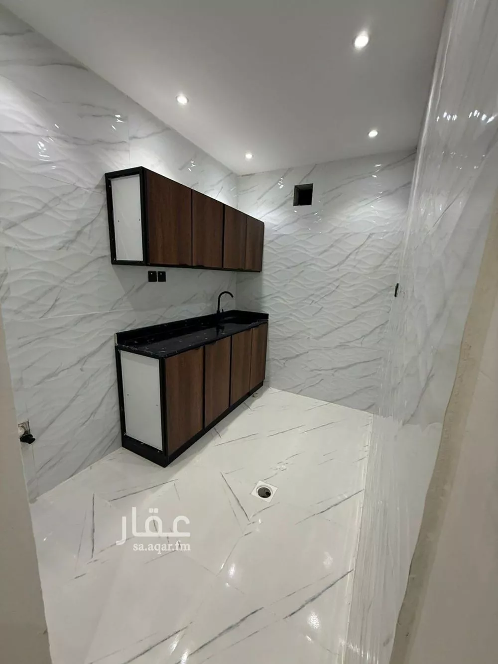 1 bedroom floor in Ishbiliyah 5