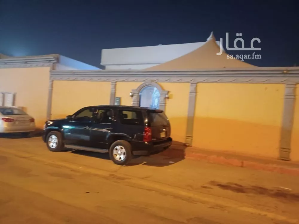 فيلا 7 غرف في النظيم 4