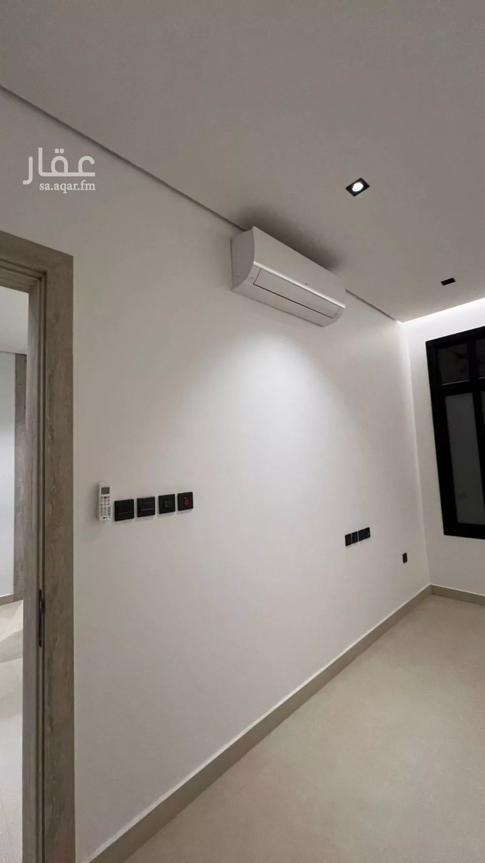 فيلا 3 غرف في العارض 4