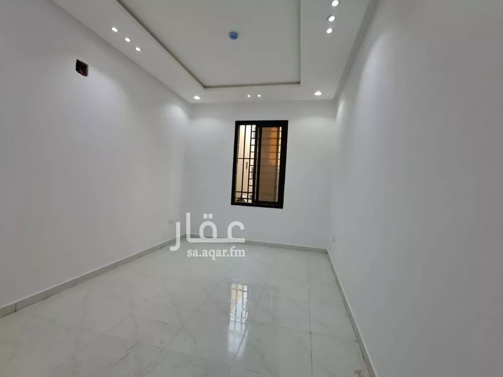 شقة 3 غرف في الرمال 3