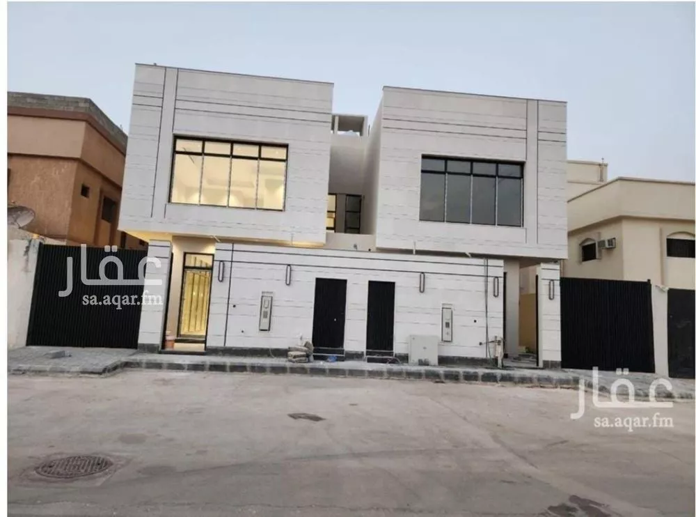 فيلا 6 غرف في الملك فيصل