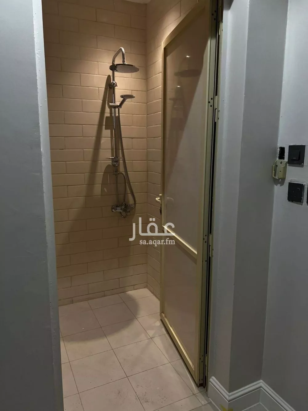 3 bedroom floor in Al Malqa 4