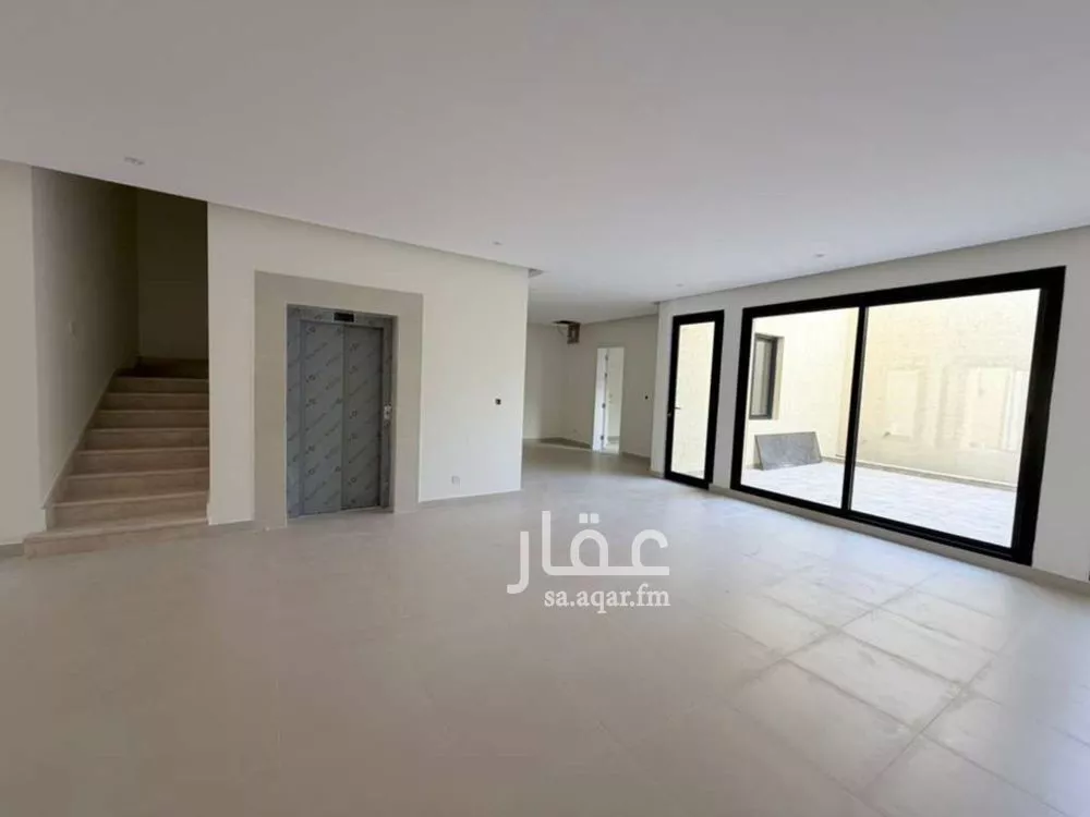 7 bedroom villa in Al Narjis 5