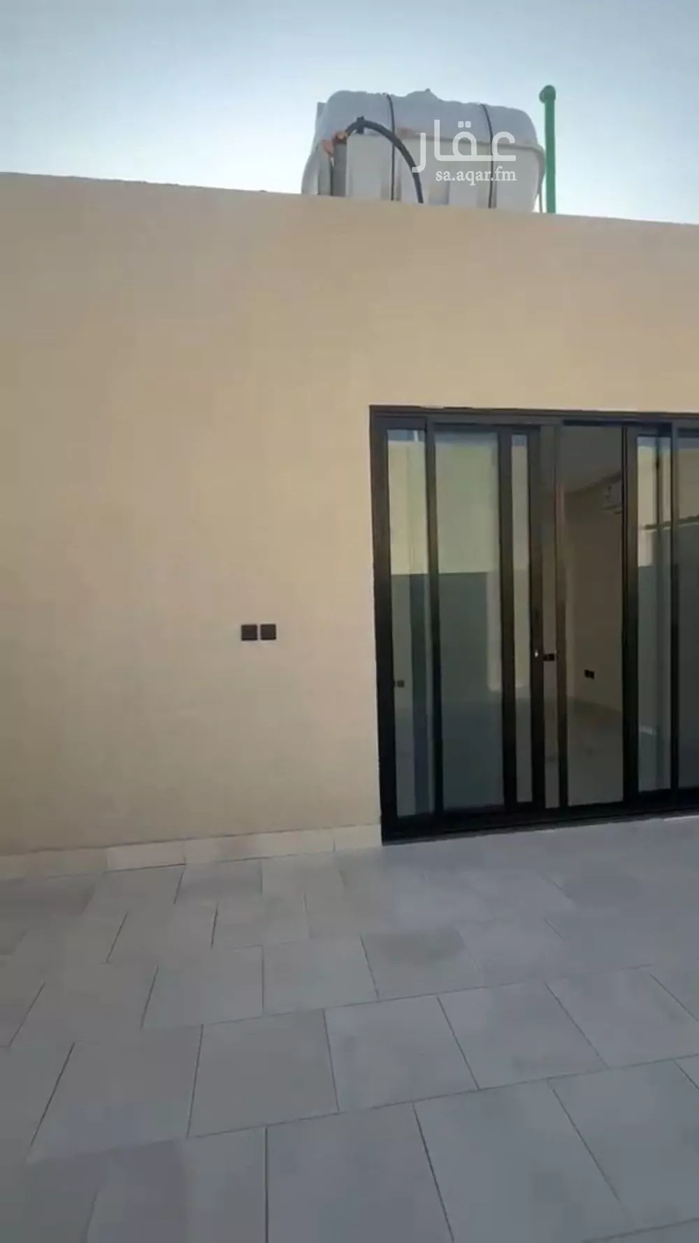 فيلا 4 غرف في الملقا 3