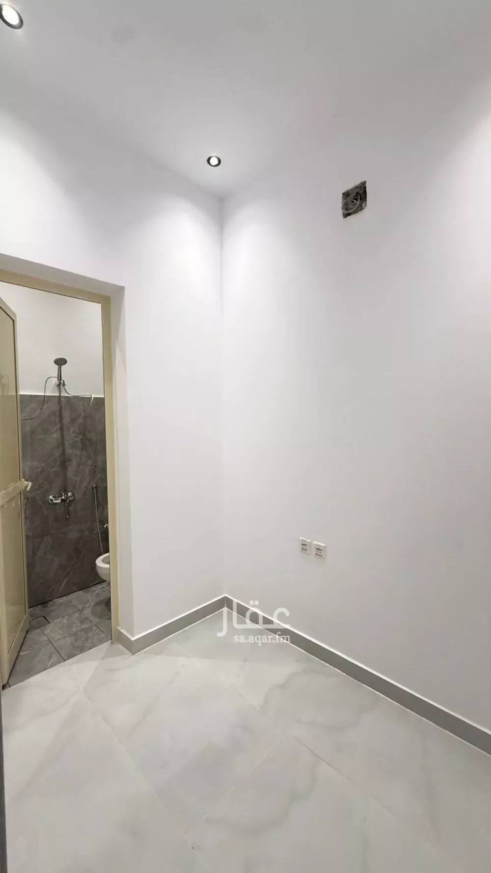 4 bedroom floor in King Fahd 2