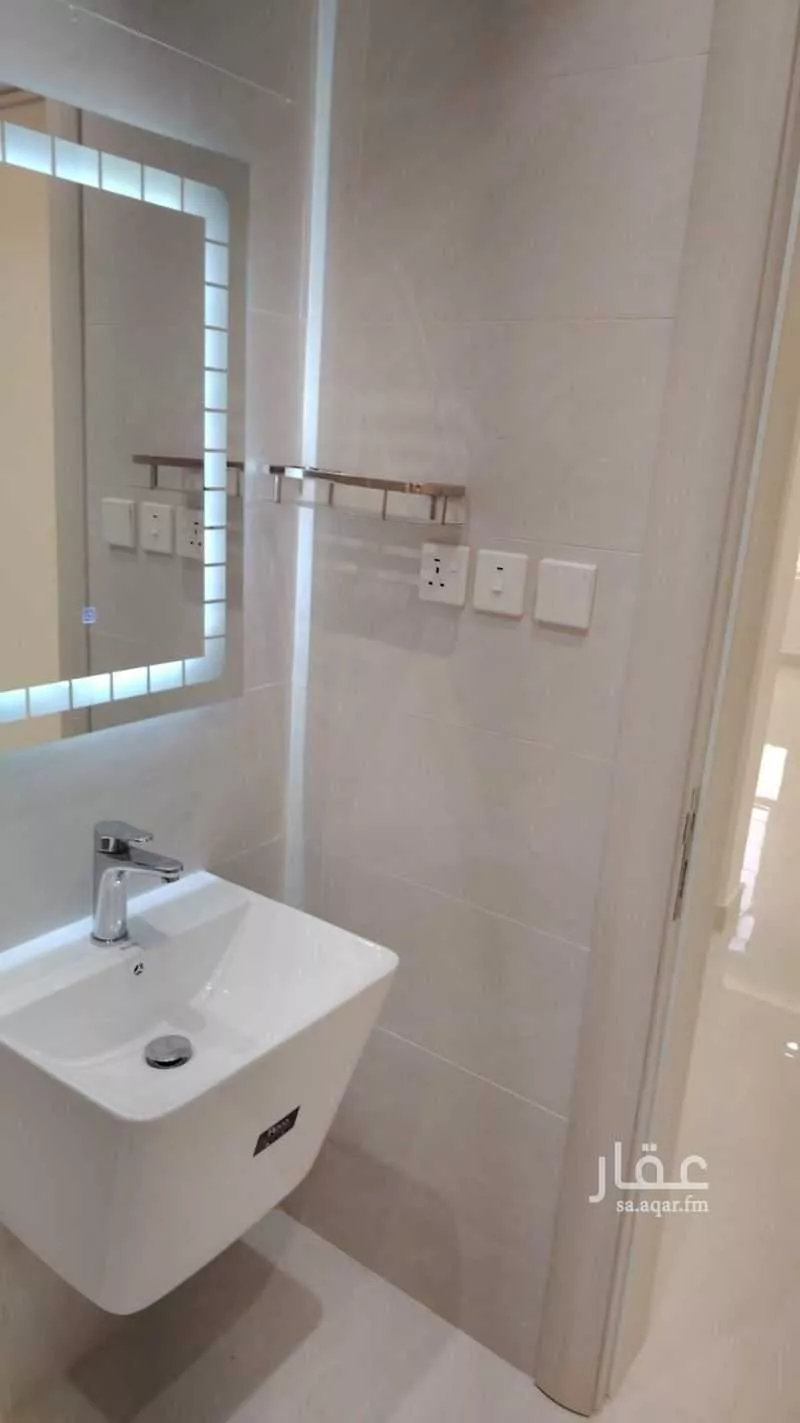 5 bedroom villa in Urwah, Madinah 5