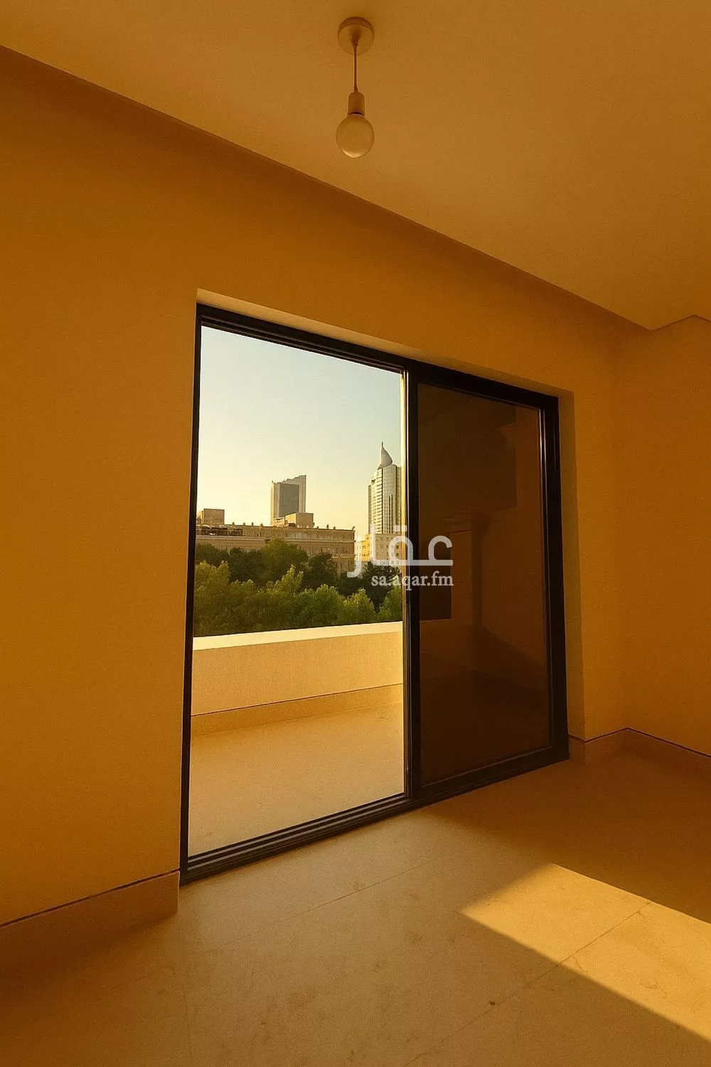 5 bedroom apartment in Al Bandariyah 2