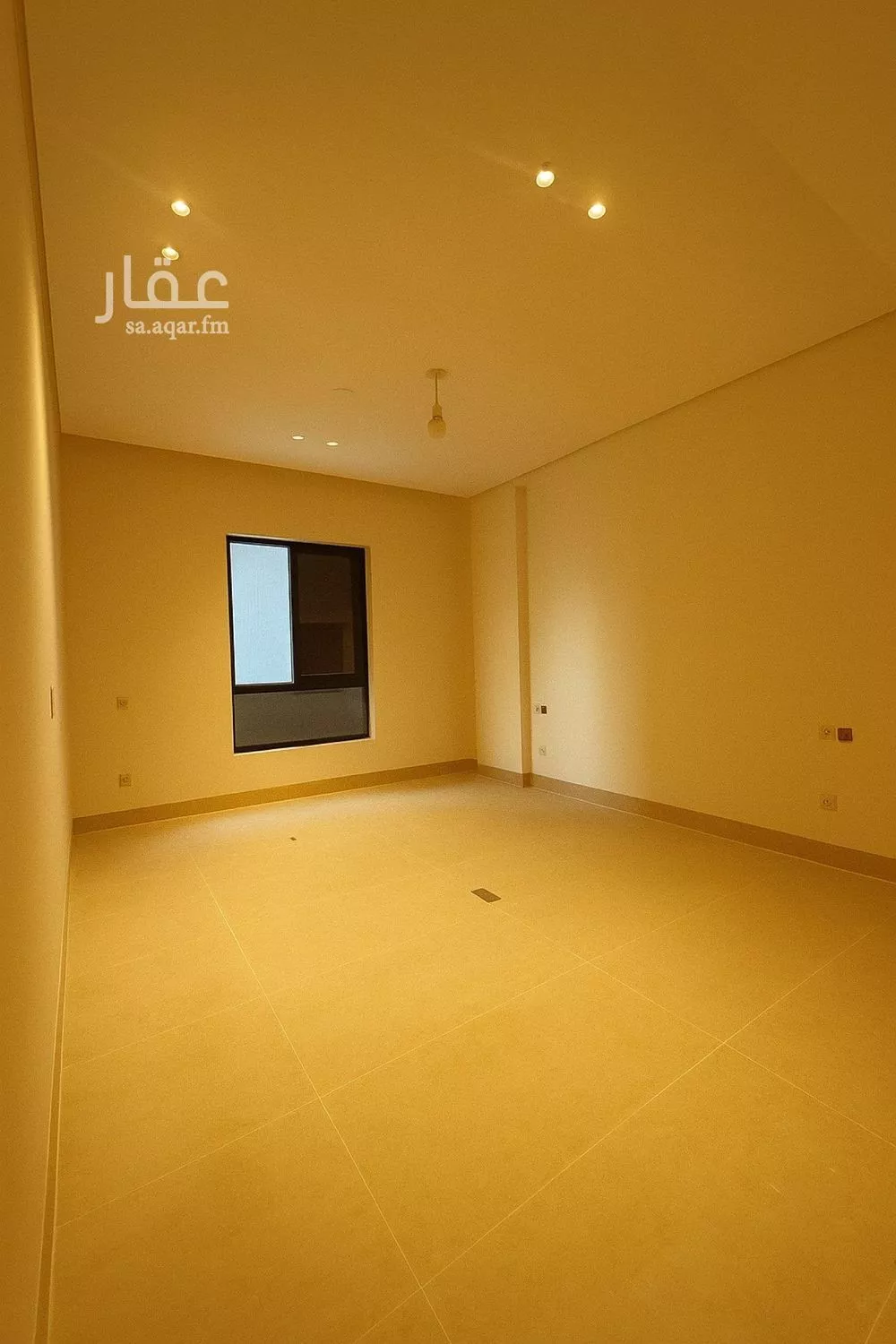 5 bedroom apartment in Al Bandariyah 5
