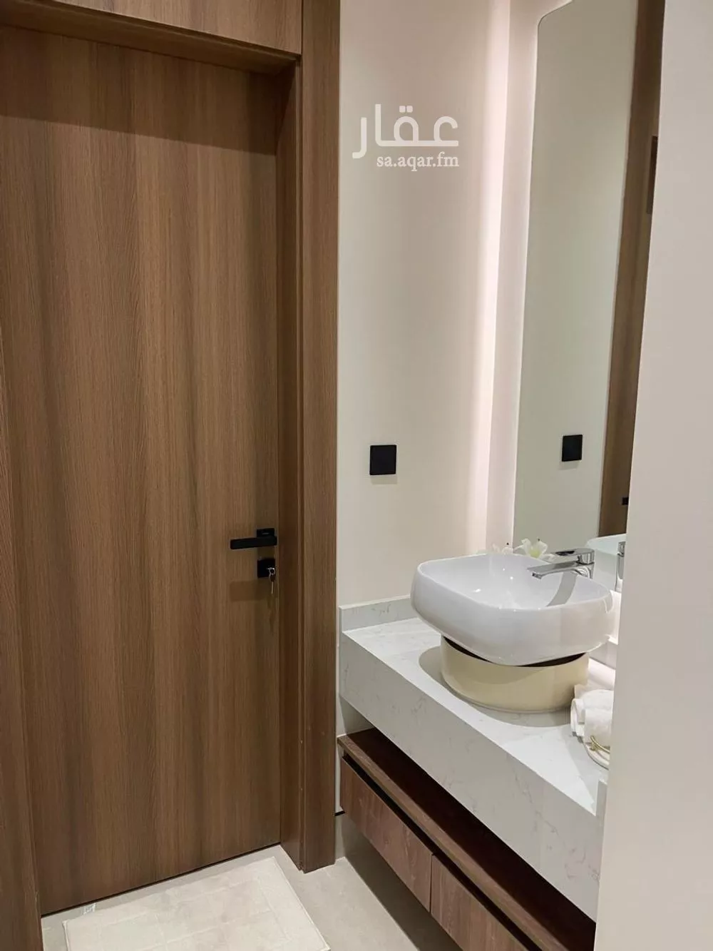 5 bedroom apartment in Al Bandariyah 2