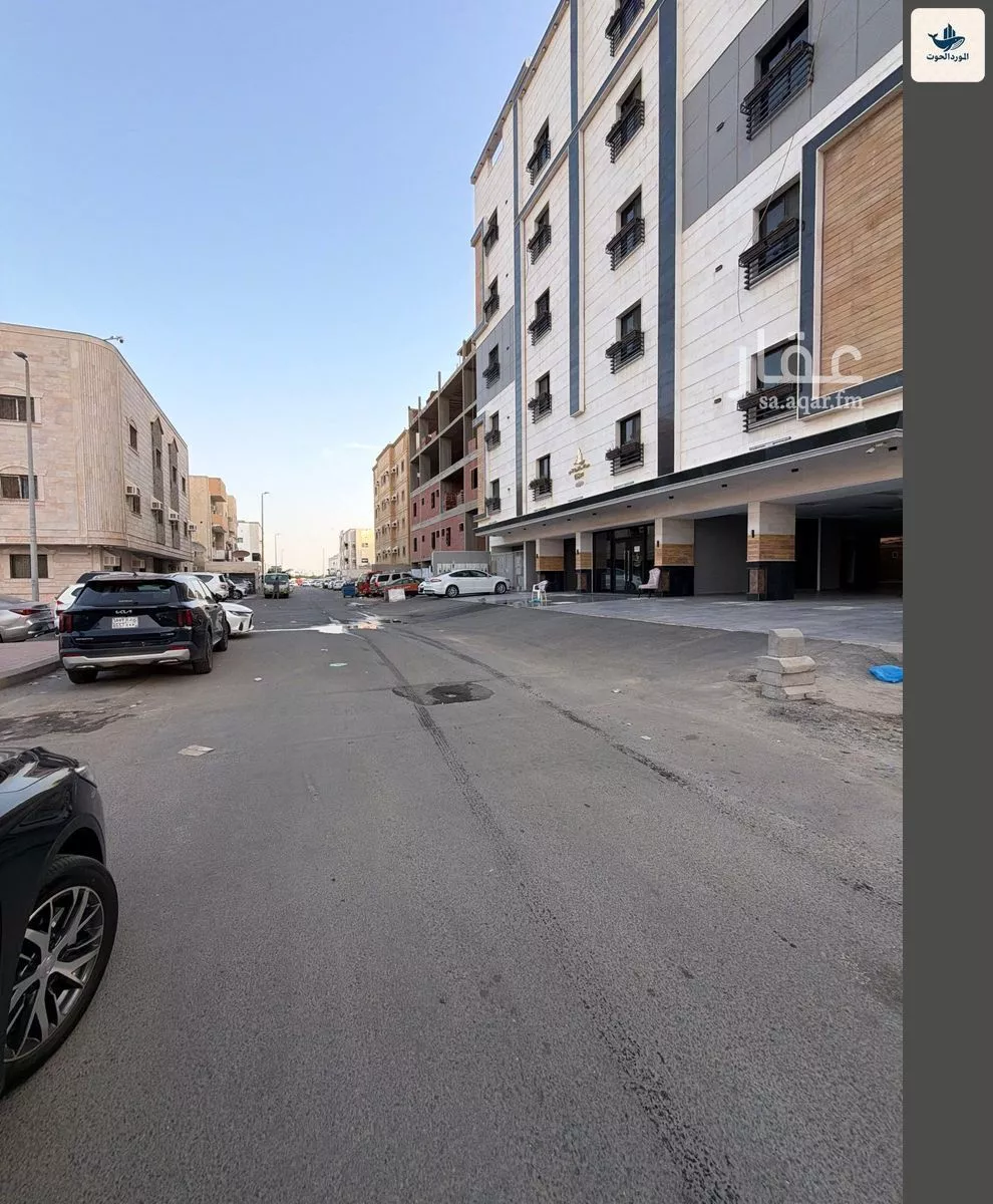 شقة 6 غرف في النزهة 4