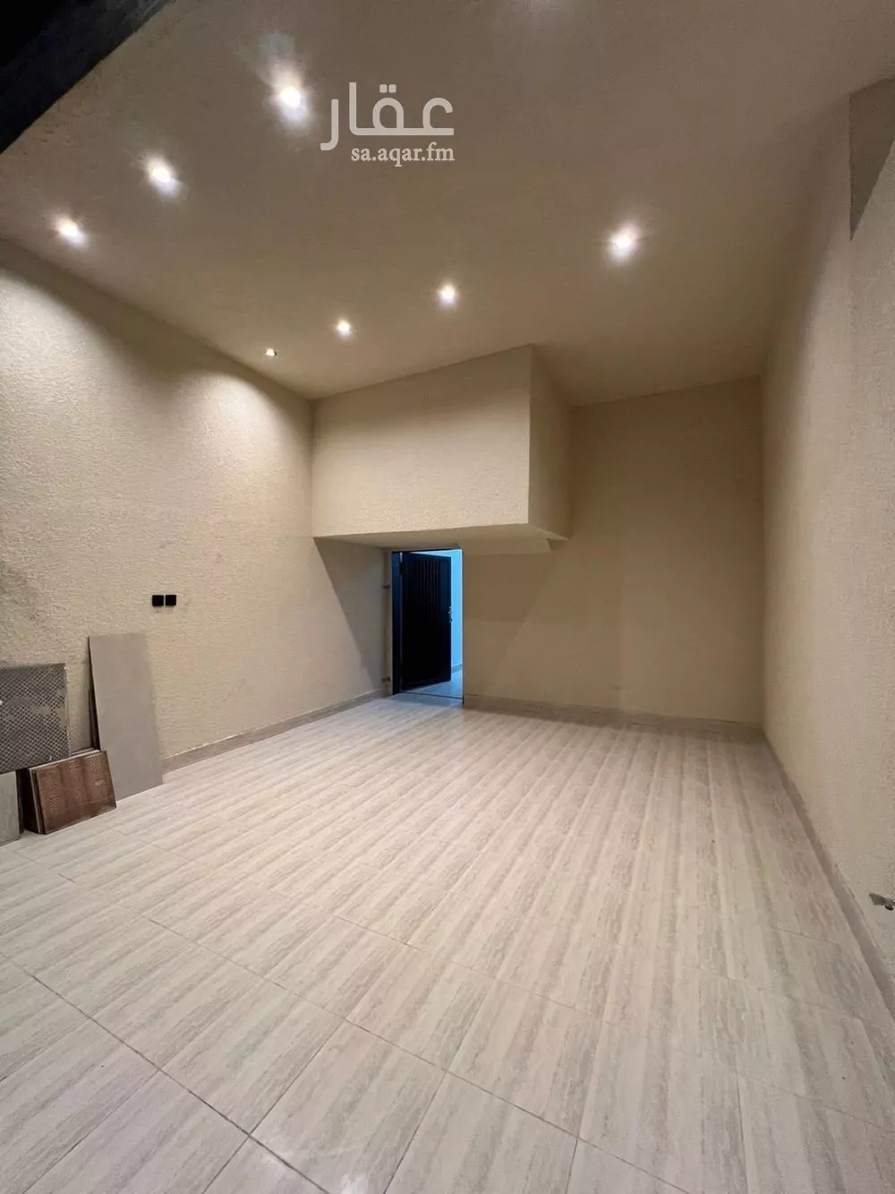 3 bedroom floor in Al Hazm 5