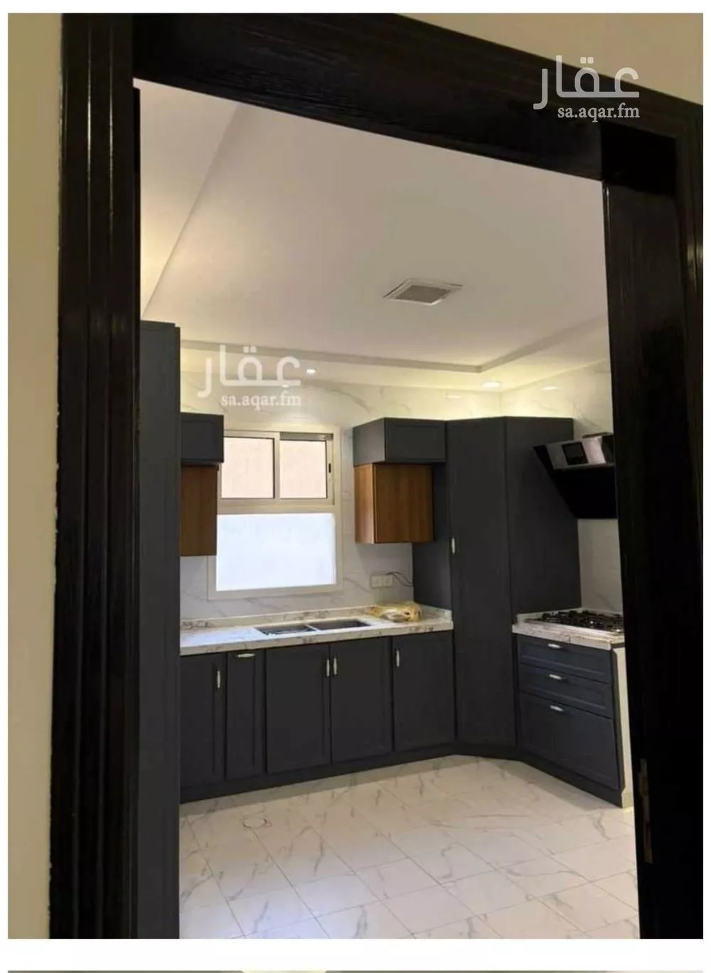 3 bedroom floor in Irqah 5