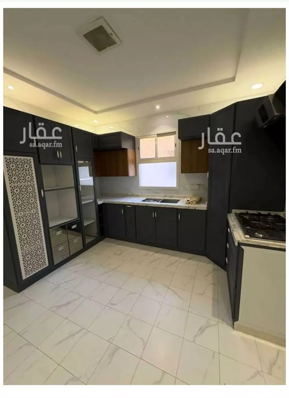 3 bedroom floor in Irqah 1