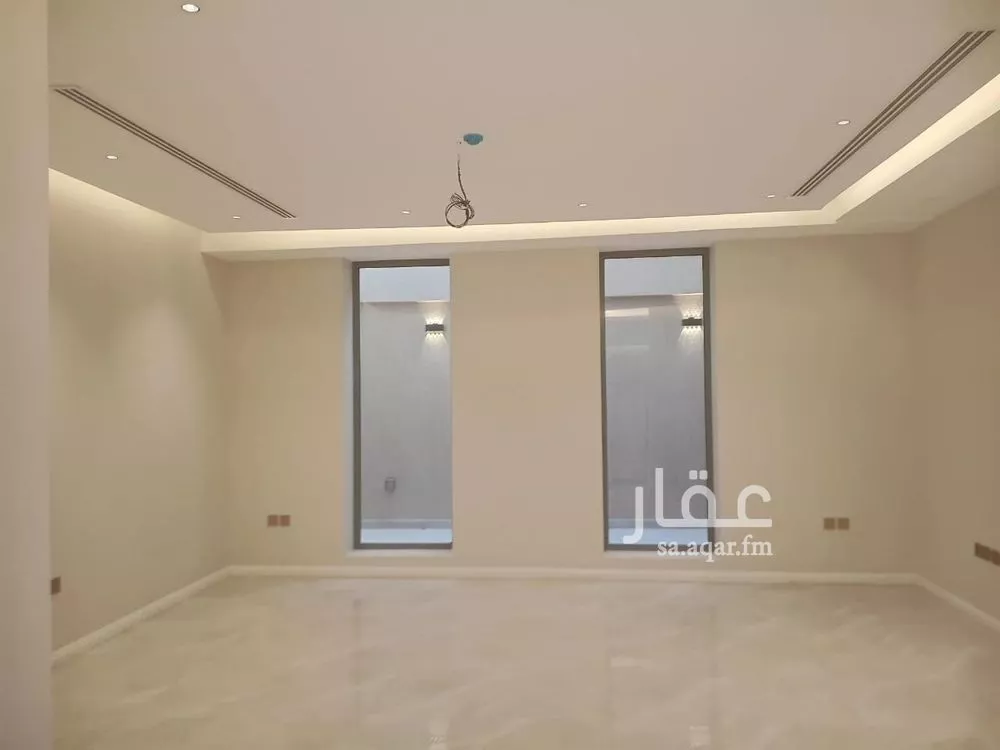 فيلا 7 غرف في البحر 2