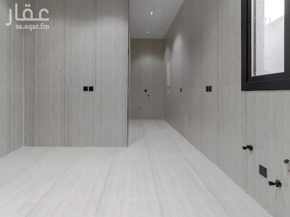 3 bedroom floor in Al Janadriyah 4