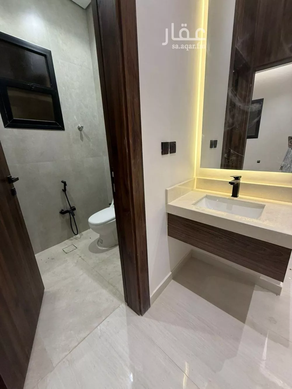 شقة 5 غرف في الحزم 5