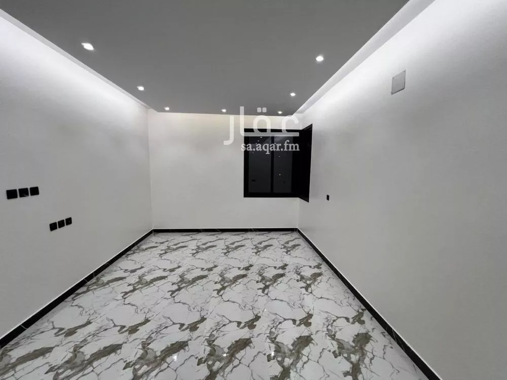 5 bedroom floor in Ad Dar Al Baida 3