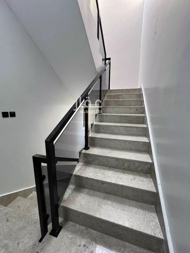 6 bedroom floor in Al Janadriyah 2