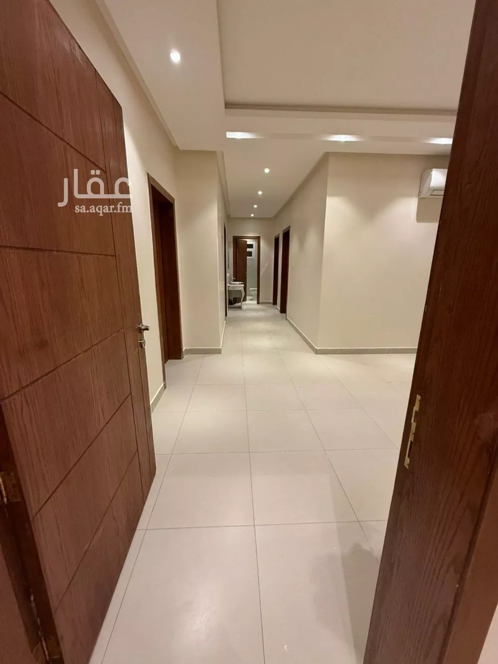 شقة 3 غرف في الملقا 4