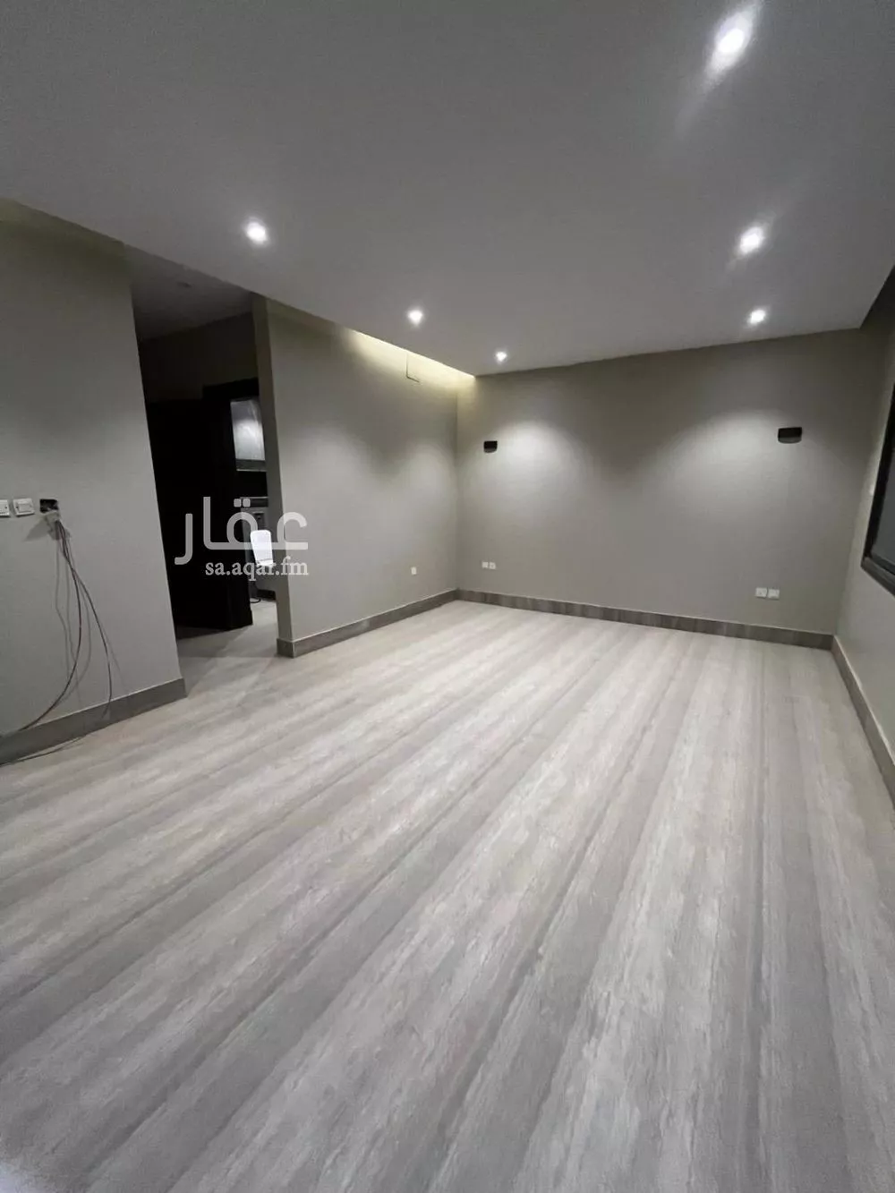 فيلا 5 غرف في العارض 2