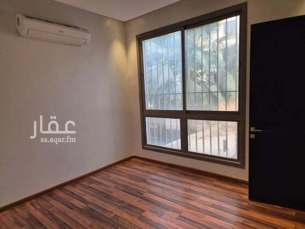 فيلا 5 غرف في العارض 3