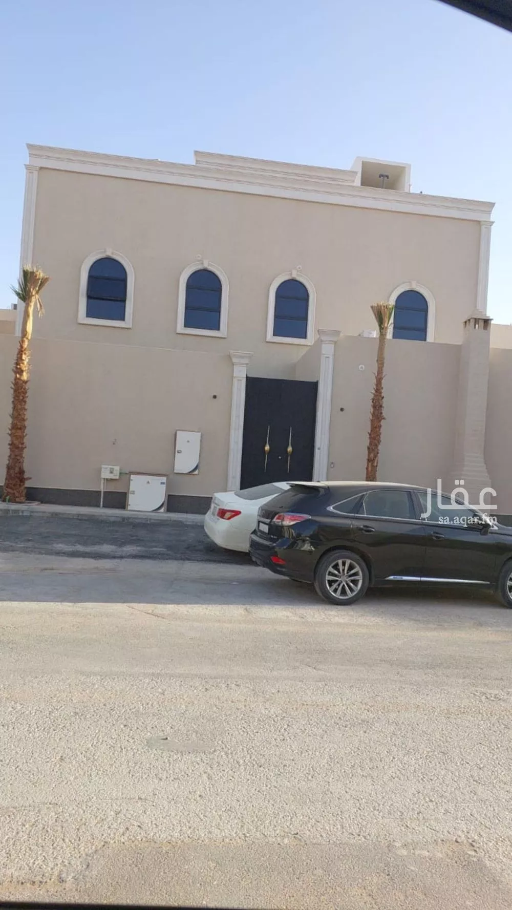 3 bedroom floor in Al Qairawan