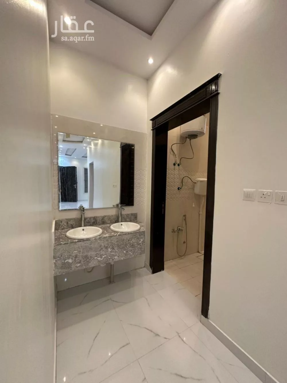 فيلا 3 غرف في الرمال 4