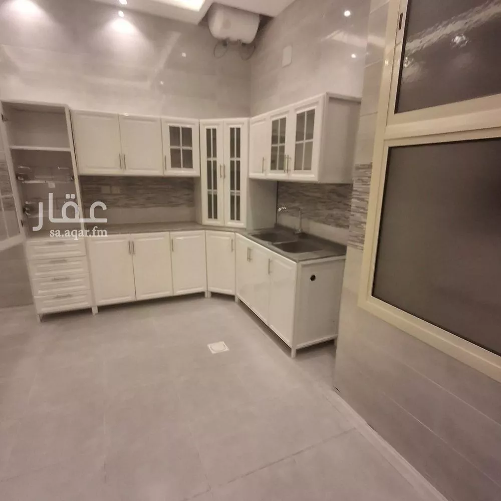 دور 3 غرف في النرجس 3