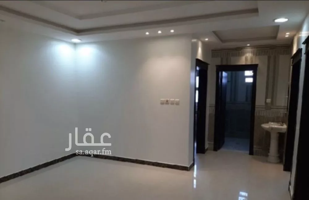 3 bedroom floor in Al Qadisiyah 1