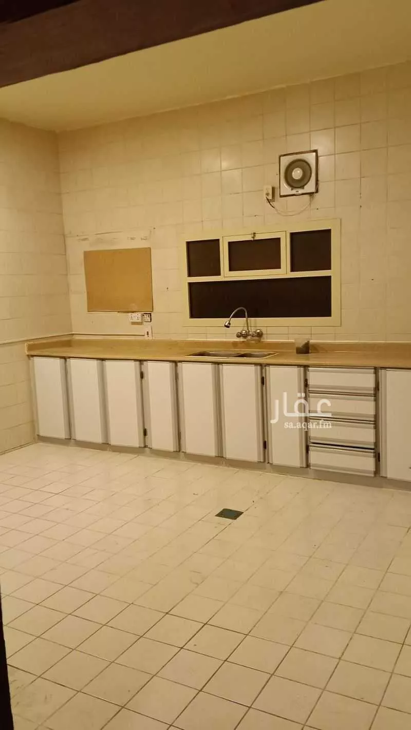 9 bedroom villa in Al Hizam Al Akhdar, Eastern Province 6