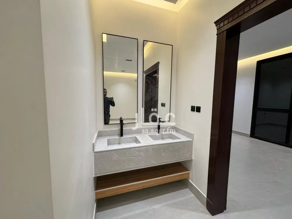 فيلا 5 غرف في النهضة 3