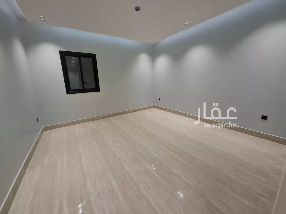 3 bedroom apartment in Al Maizilah 5