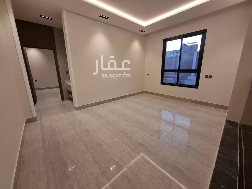 5 bedroom villa in Al Rimal 3