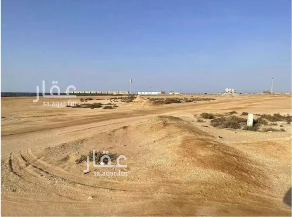 911 sqm land in Az Zomorod 5