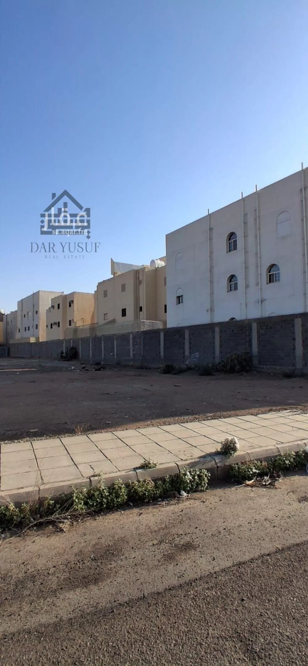 أرض 500 م² في العيون 3